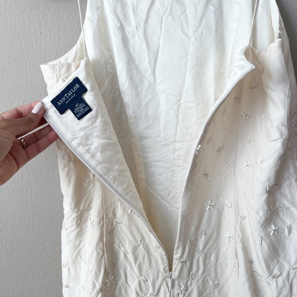 Beaded embroidered silk floral mini dress in ivory/cream - Picture 7 of 11